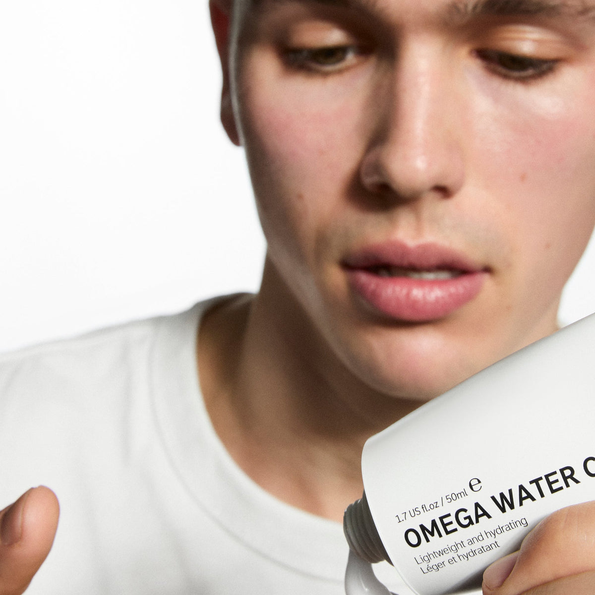 supersize-omega-water-cream-duo-l8 Omega100_Model_2000x2000_62065fcd-8c1b-4831-aefc-6f05325600fd.jpg